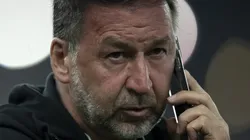 Luís Castro não vai trabalhar com Augusto Melo no Corinthians.