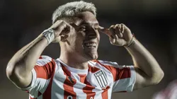 Benjamín Rollheiser avançou em negociação para defender o Santos em 2025