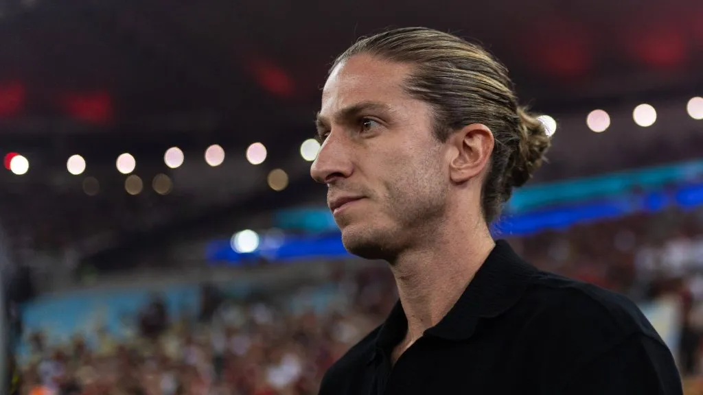 Filipe Luís em partida pelo Flamengo no Maracanã. Foto: Ruano Carneiro