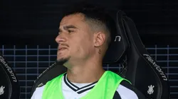 - Coutinho ficou no banco no jogo contra o Corinthians