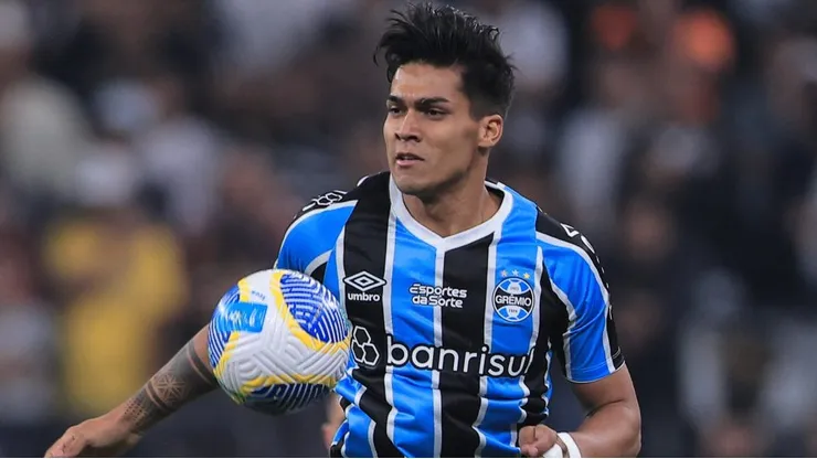 Arezo durante partida entre Corinthians e Grêmio, pelo Campeonato Brasileiro, na Neo Química Arena.