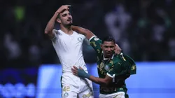 Rony e Flaco López comemoram gol pelo Palmeiras