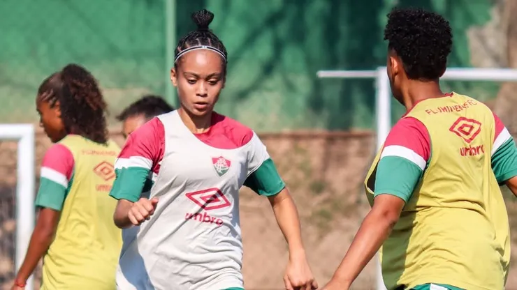 Guerreiras da base Sub-20 do Fluminense, durante treino no CT das Laranjeiras
