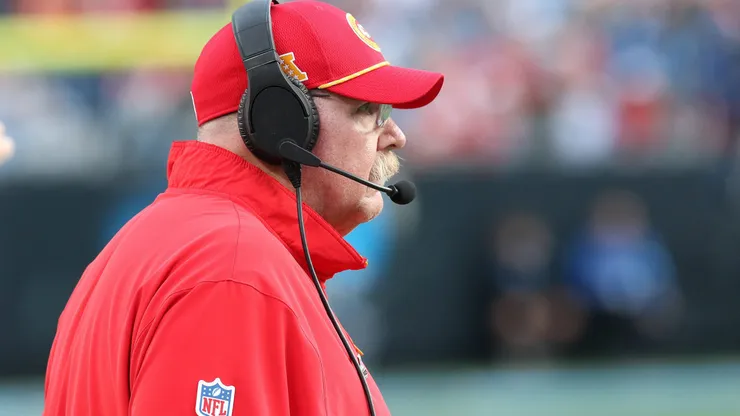 NFL aplica multas em dois jogadores-chave dos Chiefs após derrota para os Bills