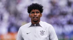 Hugo Souza ainda possui contrato com o Flamengo. Foto: Marco Miatelo/AGIF