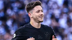 Rodrigo Garro comemorando gol em Corinthians X Vasco.