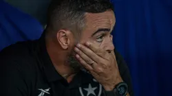 Artur Jorge explicou a ausência de Marlon Freitas e a sua insistência em Tchê Tchê, que vem irritando os torcedores do Glorioso