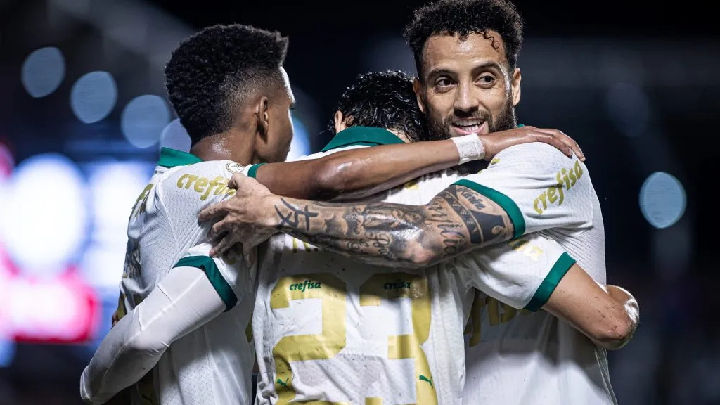 Jogadores do Palmeiras comemorando. Foto: Isabela Azine/AGIF