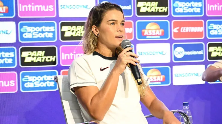 Tamires, jogadora do Corinthians durante coletiva de imprensa da pré-final do Paulistão Feminino edição 2023