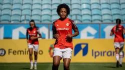 Gurias Coloradas durante aquecimento antes do duelo contra o Grêmio na final do Gauchão Feminino