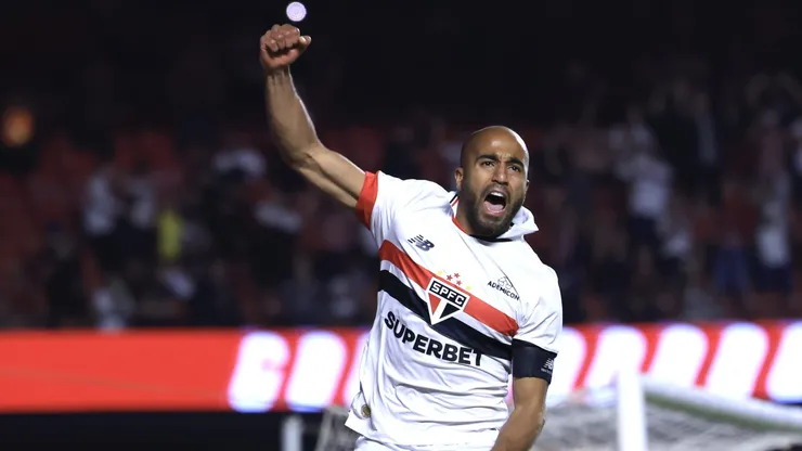 Lucas brilhou em partida com o Atlético-MG