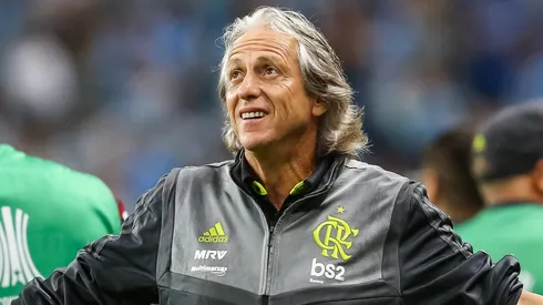 Jorge Jesus durante partida entre Grêmio e Flamengo, pela Libertadores de 2019.