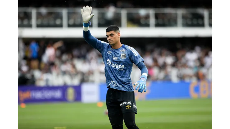 Gabriel Brazão em partida na Vila Belmiro. Foto: Reinaldo Campos/AGIF