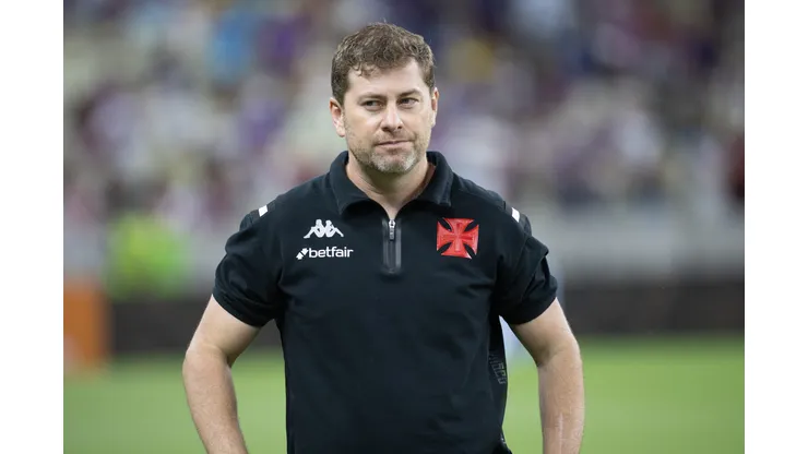 Rafael Paiva tecnico do Vasco durante partida contra o Fortaleza. Foto: Baggio Rodrigues/AGIF