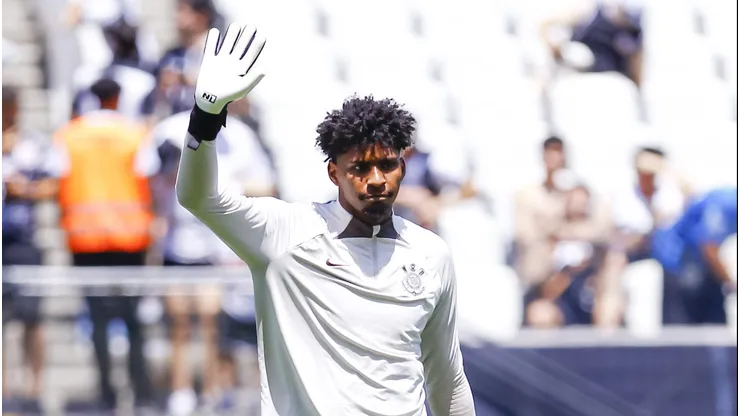 Urgente: Flamengo recusa banco e situação de Hugo Souza no Corinthians complexa