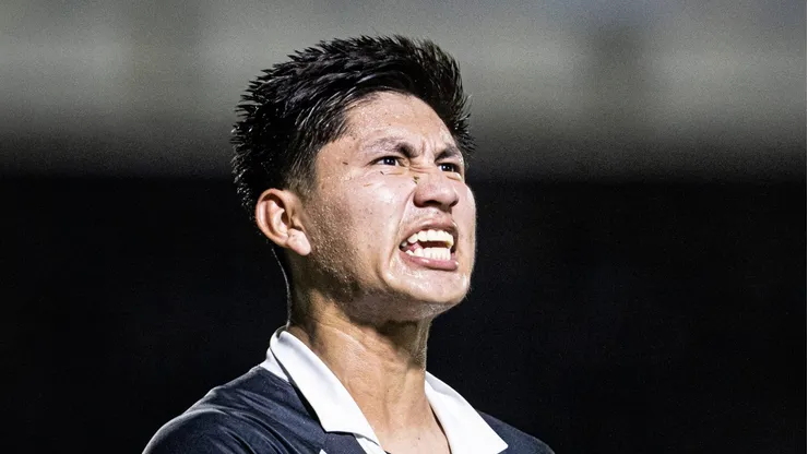 Miguelito deve ter chances sob o comando de Pedro Caixinha contra a Ponte Preta