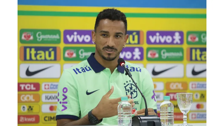 Danilo ex-Santos na Seleção Brasileira