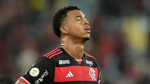 Carlinhos não deve ficar no Flamengo em 2025