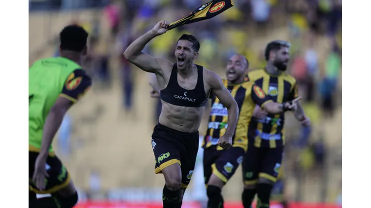 Novorizontino depende apenas de si para subir à Série A (Foto: Pedro Zacchi/AGIF)