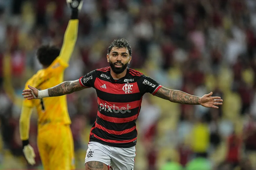 Gabigol jogador do Flamengo comemora gol anulado pelo VAR(recurso de video) durante partida contra o Corinthians no estadio Maracana pelo campeonato Copa Do Brasil 2024. Foto: Thiago Ribeiro/AGIF
