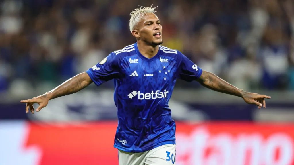 Gabriel Veron tem moral com Luxemburgo - Foto: Gilson Lobo/AGIF.