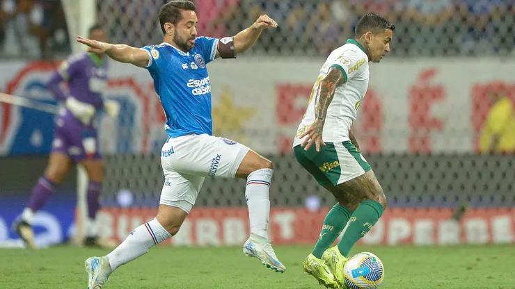 Flaco marcou o gol da vitória na Fonte Nova.