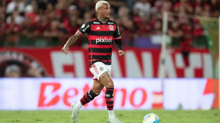 Wesley jogador do Flamengo durante partida contra o Cuiabá na Arena Pantanal pelo Campeonato Brasileiro A 2024. Foto: Gil Gomes/AGIF