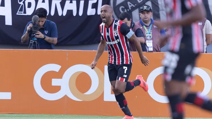 Agradeça, Zubeldía: Lucas Moura salva emprego, Libertadores e tudo mais no São Paulo