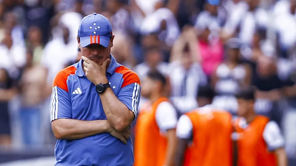 Fernando Diniz - Foto: Marco Miatelo/AGIF.