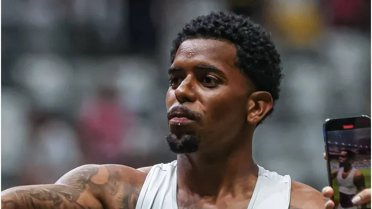 Wesley Gasolina foi titular contra o Corinthians.