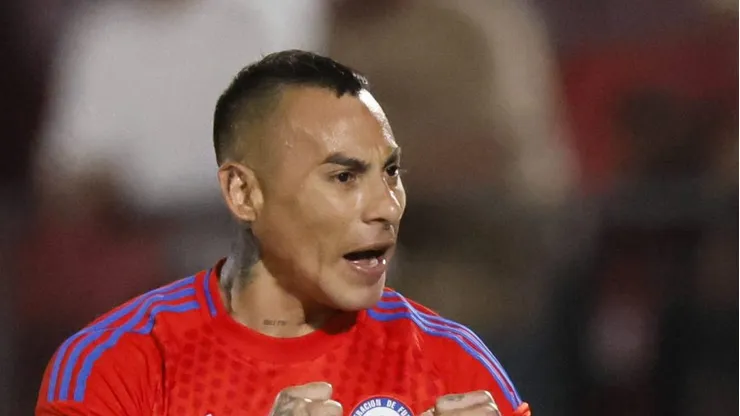 Eduardo Vargas em ação pela Seleção do Chile.