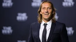 Michel Salgado chega na mesa do Grêmio para ser o novo técnico ao invés de Hernán Crespo