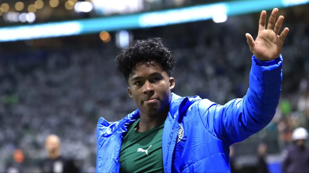 Torcida pede o retorno de Endrick - Foto: Marcello Zambrana/AGIF.