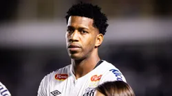 Diretoria do Santos toma decisão sobre zagueiro