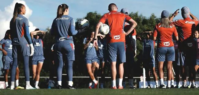 As Cabulosas finalizou as últimas etapas de treinos no CT e agora, estão preparadas para a grande final contra o América nesta quarta. Foto: Gustavo Martins/Cruzeiro