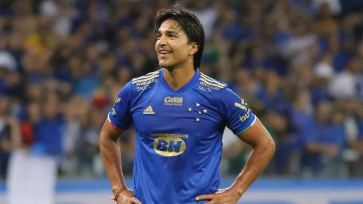 Marcelo Moreno em jogo do Cruzeiro, em 2021 - Foto: Fernando Moreno/AGIF