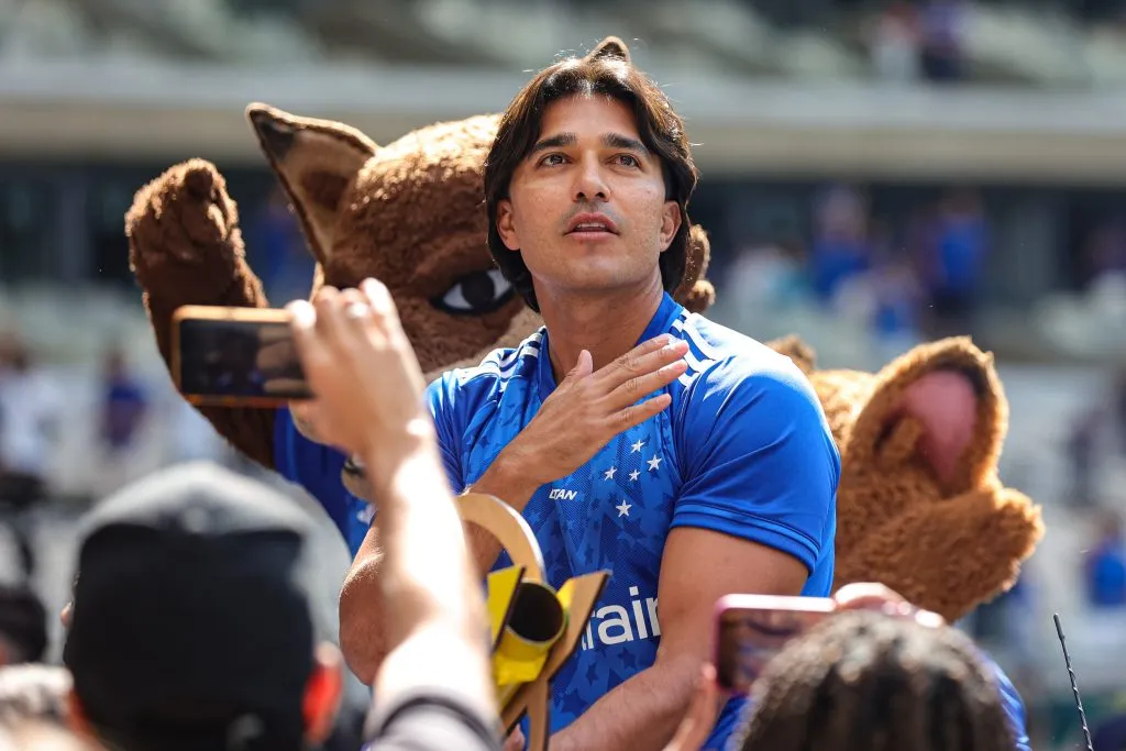 Marcelo Moreno na despedida pelo Cruzeiro. Foto: Gilson Lobo/AGIF