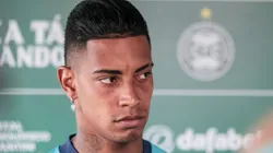 Alef Manga se posicionou sobre interesse do Vasco