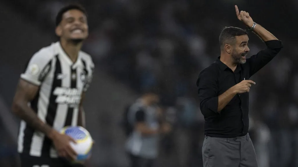 Artur Jorge, técnico do Botafogo. Foto: Jorge Rodrigues/AGIF