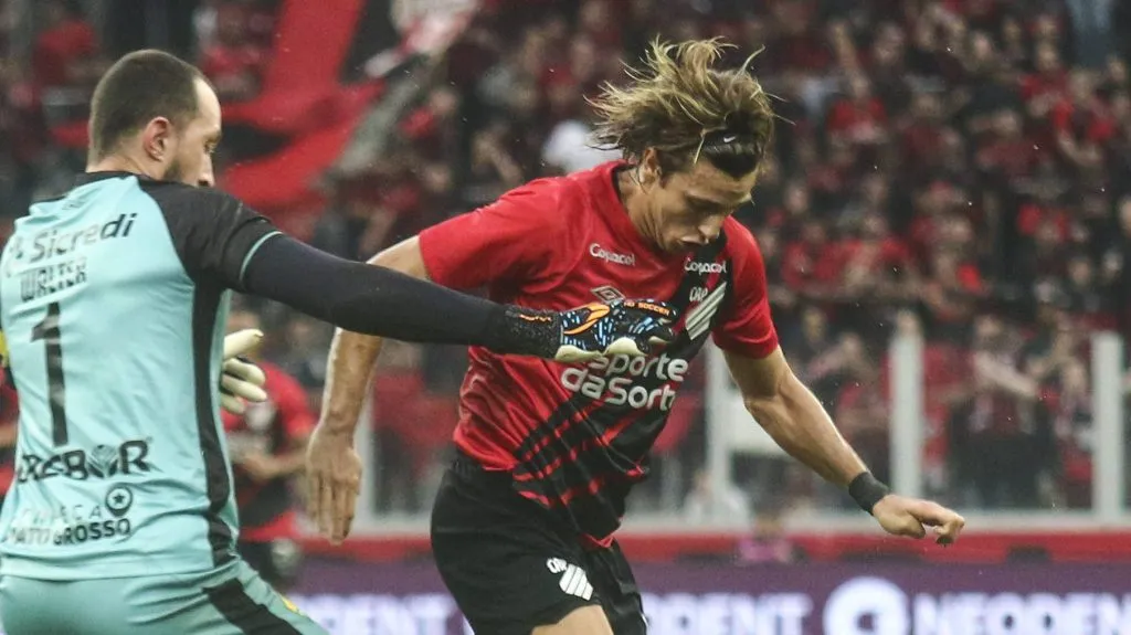 Foto: IMAGO /&nbsp;NurPhoto – Cannobio está na lista de reforços do Verdão.