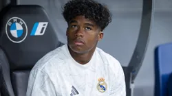 Endrick no banco de reservas na partida entre Real Madrid e Osasuna, pela La Liga. Foto: Alberto Gardin