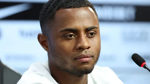 Diego Palacios durante sua apresentação oficial no Corinthians, no CT Joaquim Grava.