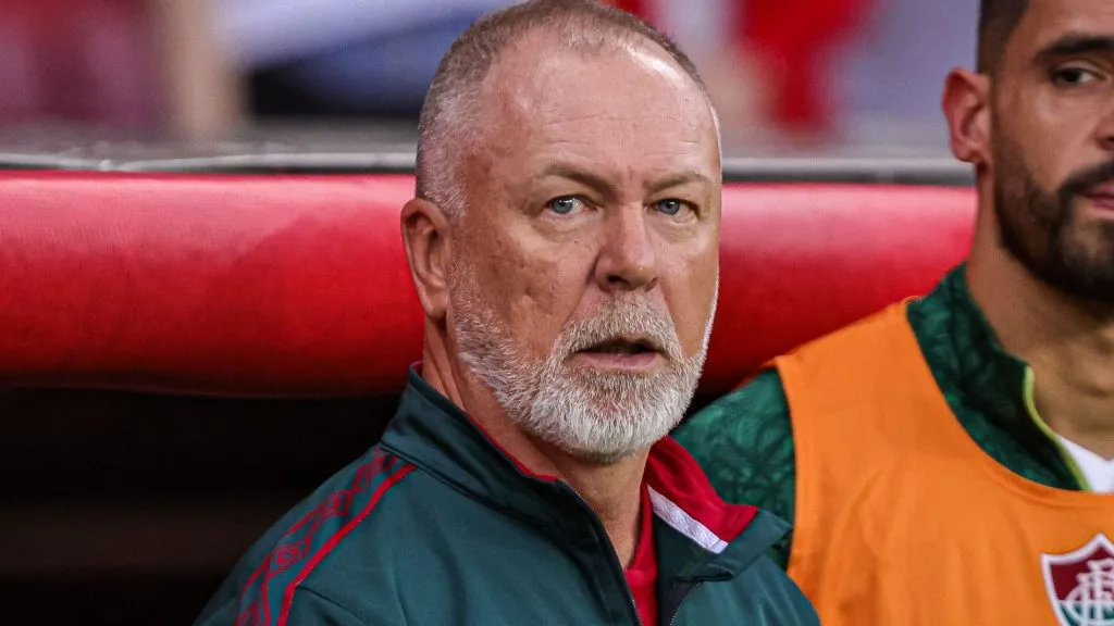 Ignácio é dúvida de Mano no Fluminense