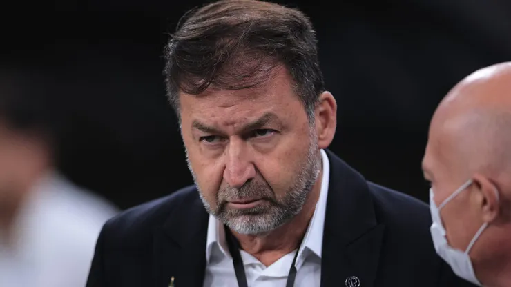 Augusto Melo se envolveu em disputa com Fred Luz e deve anunciar demissão do dirigente nos próximos dias