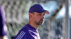 Juan Urias, técnico do Cruzeiro durante treino das Cabulosas com foco total na final do Campeonato Mineiro