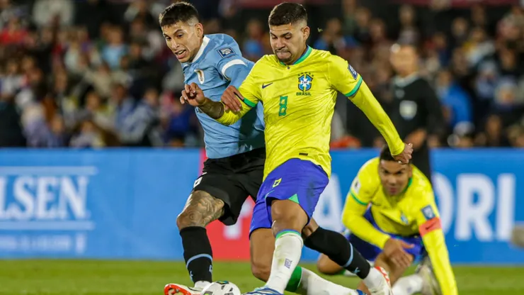 No primeiro turno, em Montevidéu, o Brasil acabou perdendo por 2 a 0 para o Uruguai