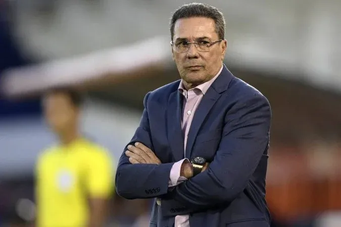 Vanderlei Luxemburgo elogia Paulo Henrique Ganso