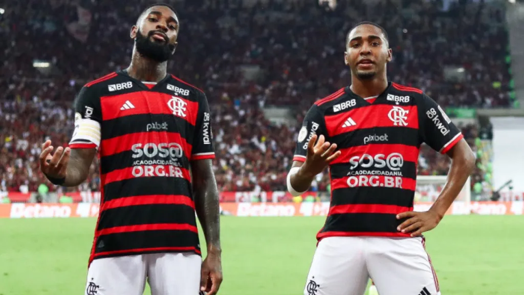 Gerson e Lorran, jogadores do Flamengo