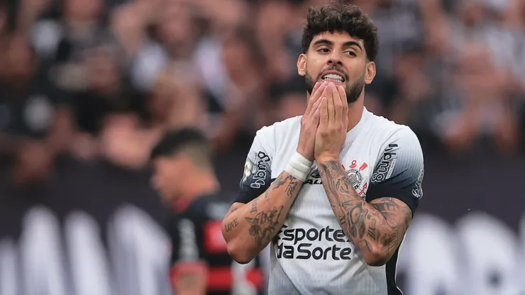 Yuri Alberto jogador do Corinthians lamenta durante partida contra o Flamengo pelo Campeonato Brasileiro A 2024. Foto: Ettore Chiereguini/AGIF