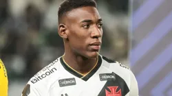 Léo esteve na mira do Santos - Foto: Robson Mafra/AGIF.